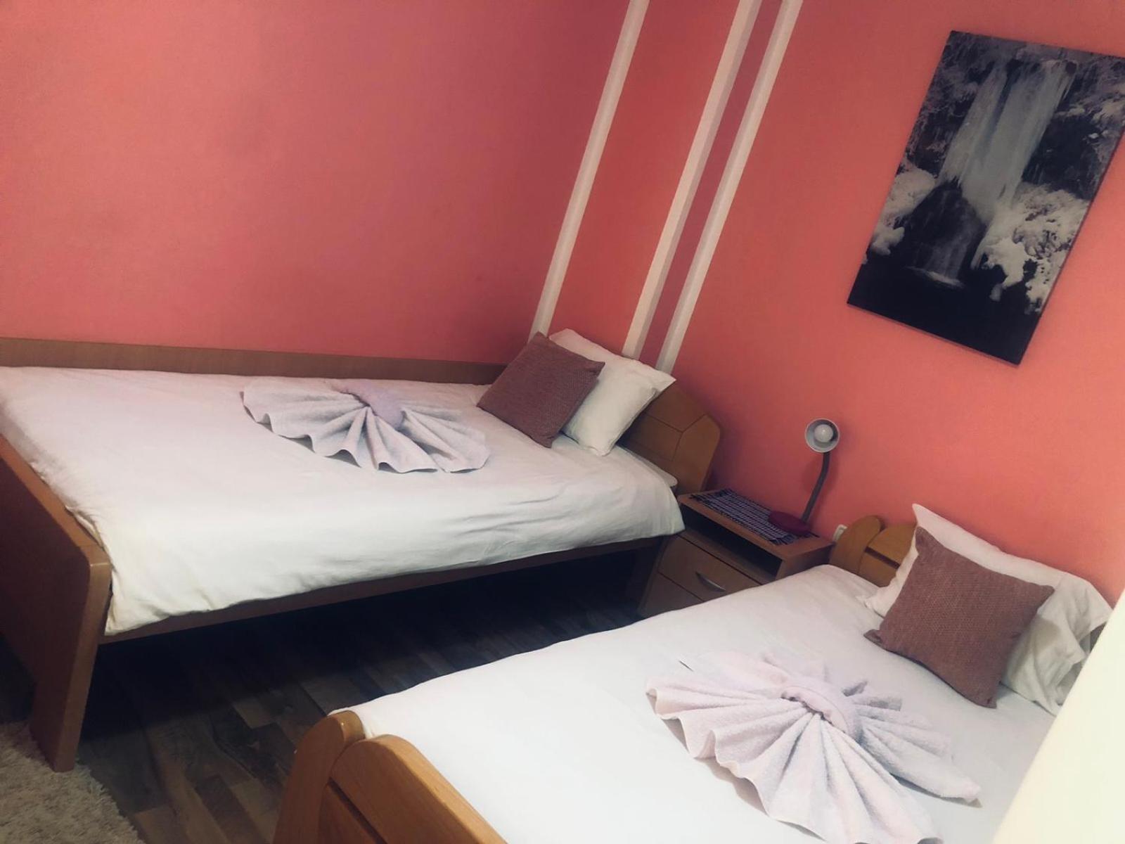 Guest House Lisinski Raj Despotovac Chambre photo